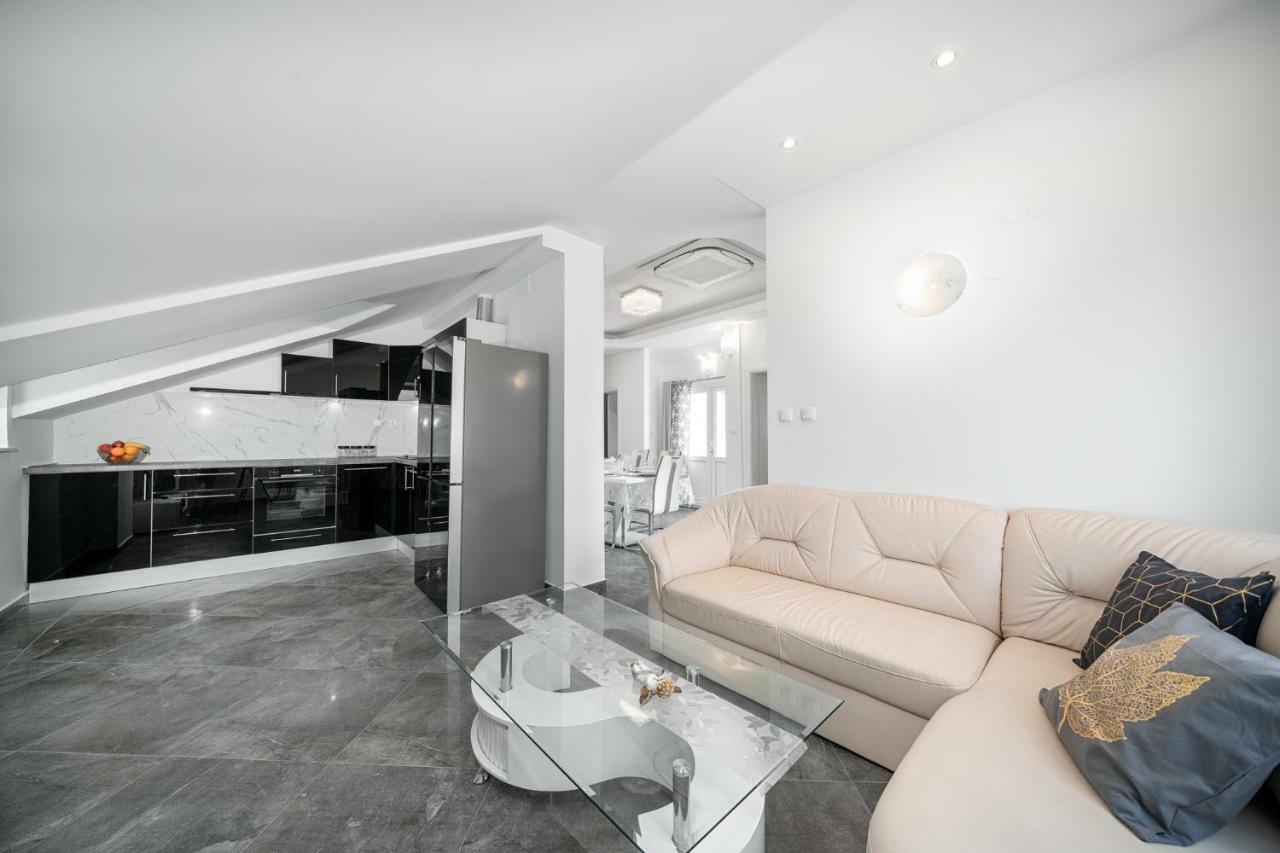 Apartments Lipic โวดีเซ ภายนอก รูปภาพ