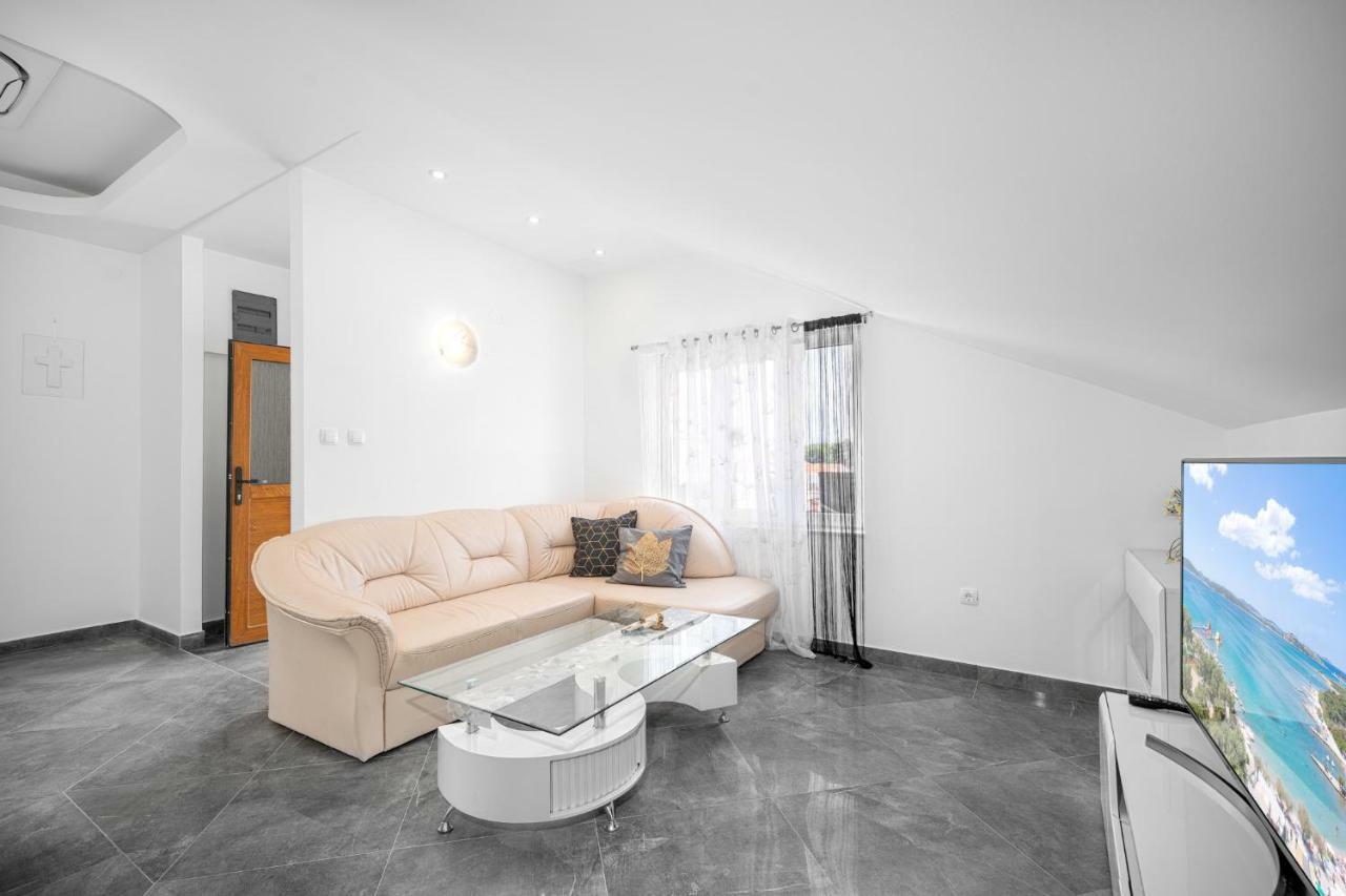 Apartments Lipic โวดีเซ ภายนอก รูปภาพ